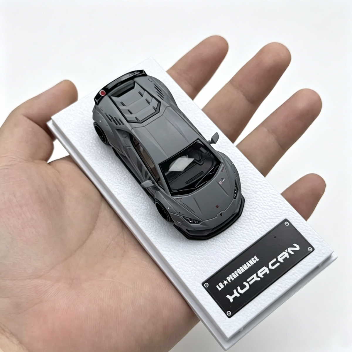 MJ Model 1:64 Lamborghini Hura – Die Cast Car 1 64 recenzja i cena