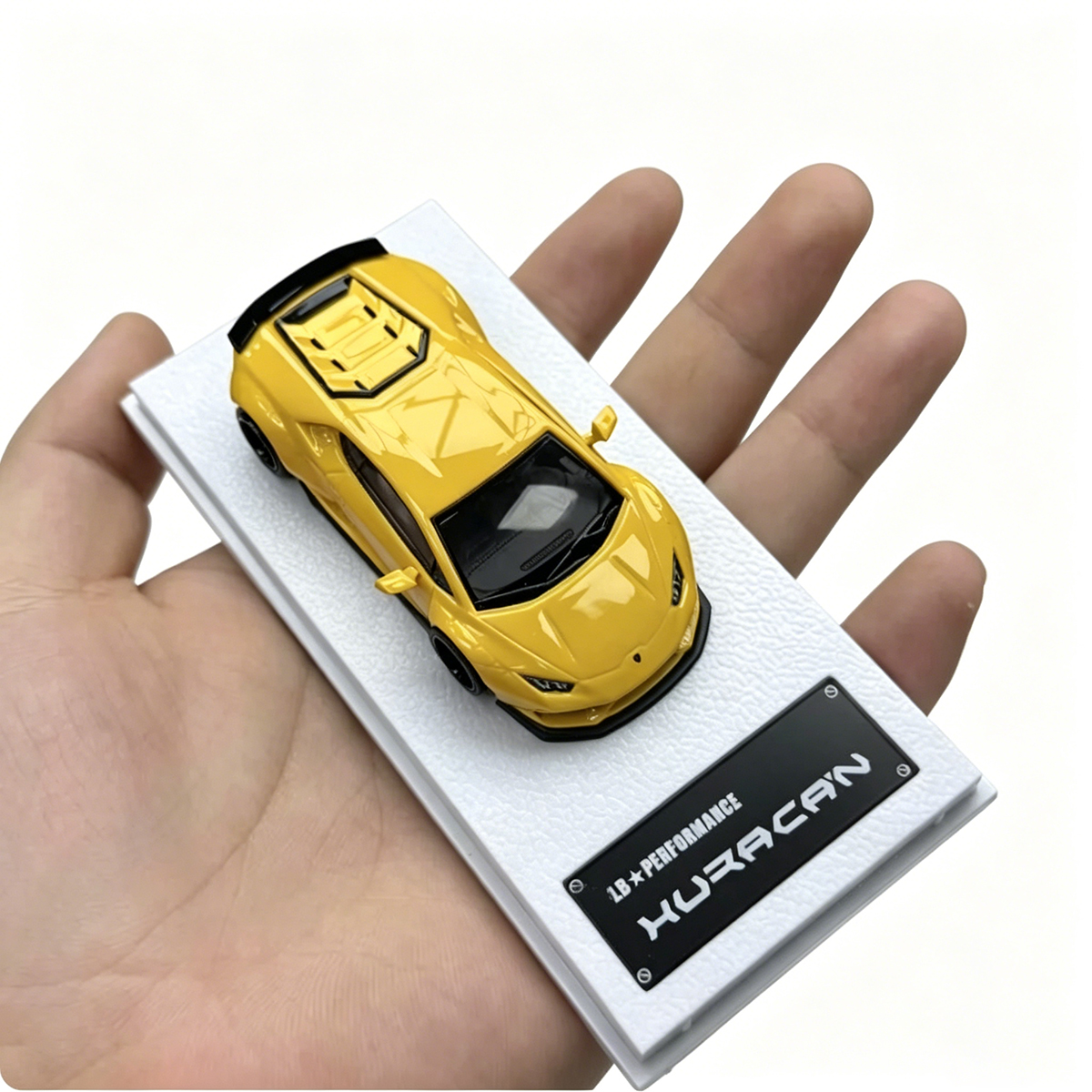 MJ Model 1:64 Lamborghini Hura – Die Cast Car 1 64 recenzja i cena