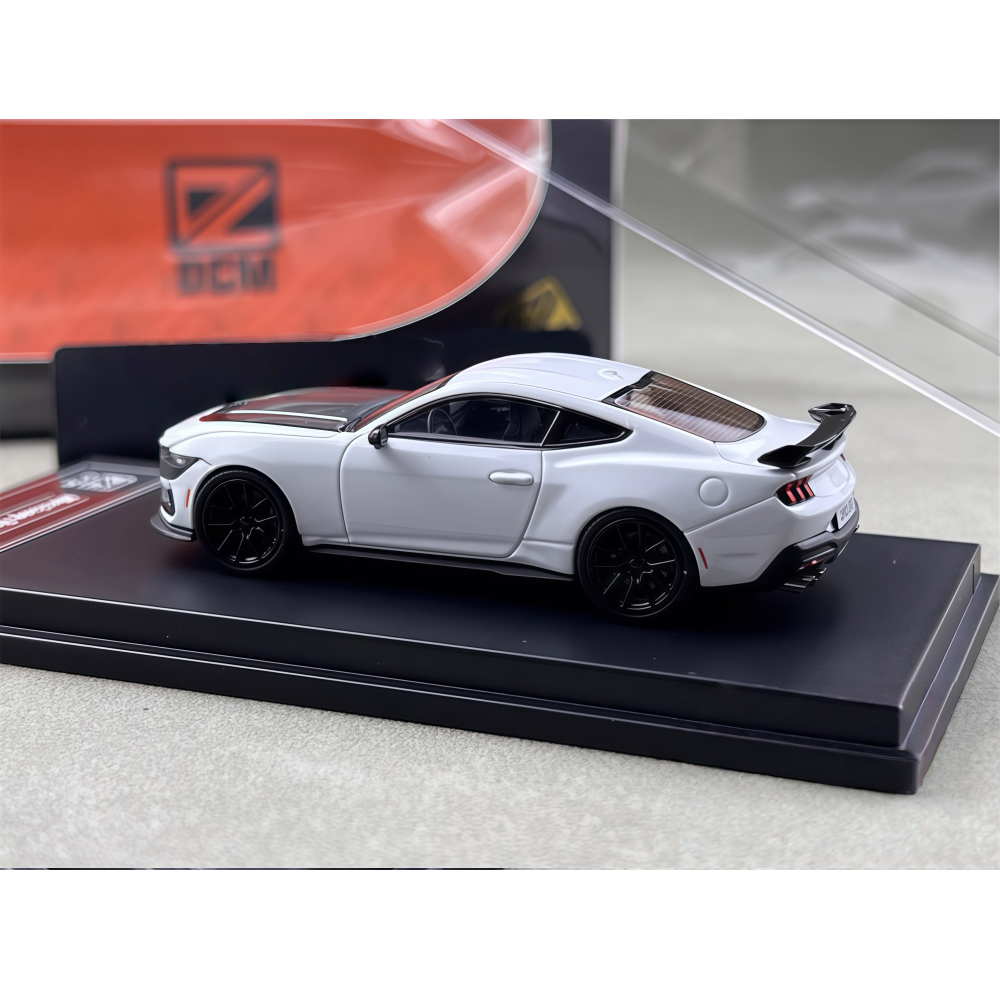 DCM 1:64 Mustang Dark Horse Di – Die Cast Car 1 64 recenzja i cena